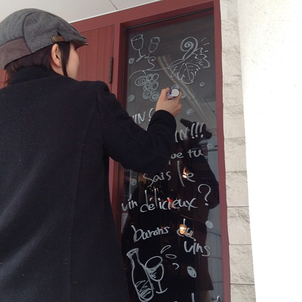 明日は日曜日ですが営業日してます。もちろん本日も営業してます。月曜日はお休みします