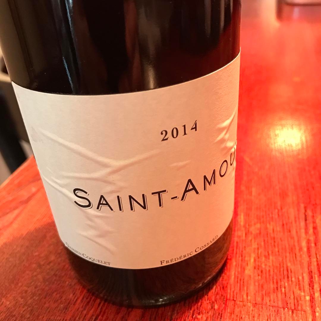 今日の特選グラスワインは、「フレデリック・コサール」"サンタムール 2014"  ガメイ100%昨日から抜栓しときました！今日あたりムンムンしそうです(^O^)／
