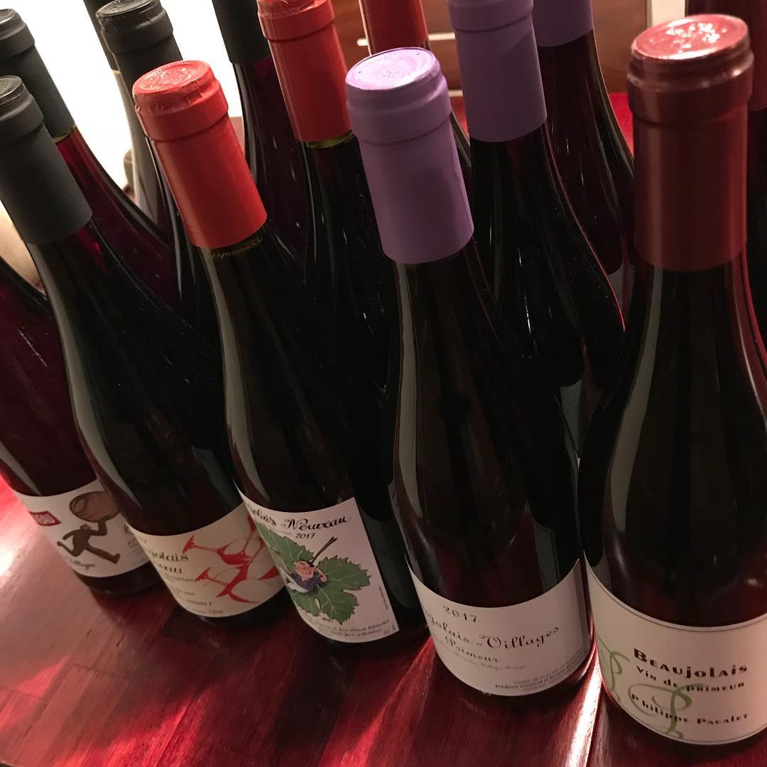 本日ボージョレヌーボー解禁日！当店でも5生産者のヌーボーをご用意してます。