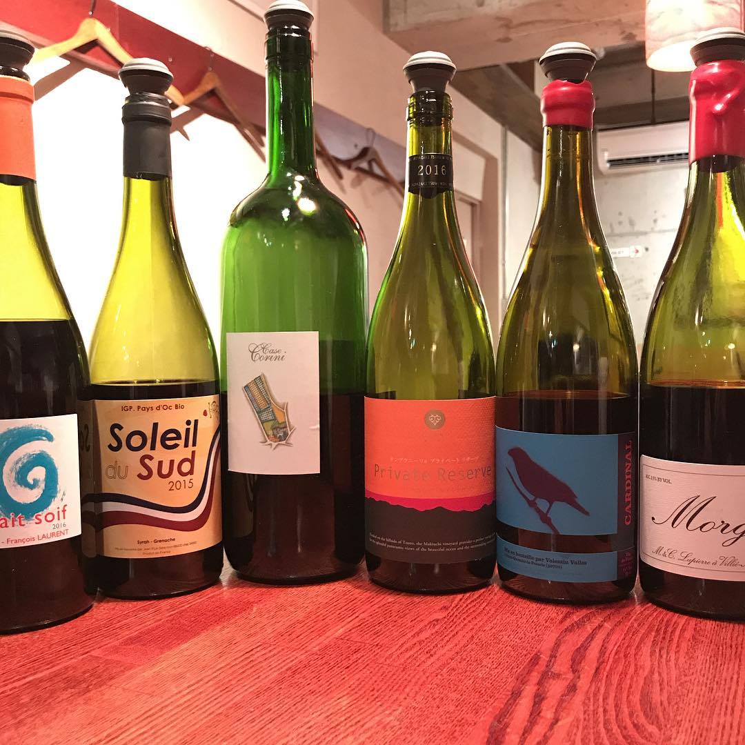 本日のグラス赤ワインヴァランタンヴァルス開けてます！ラピエールのモルゴンもいい感じ〜