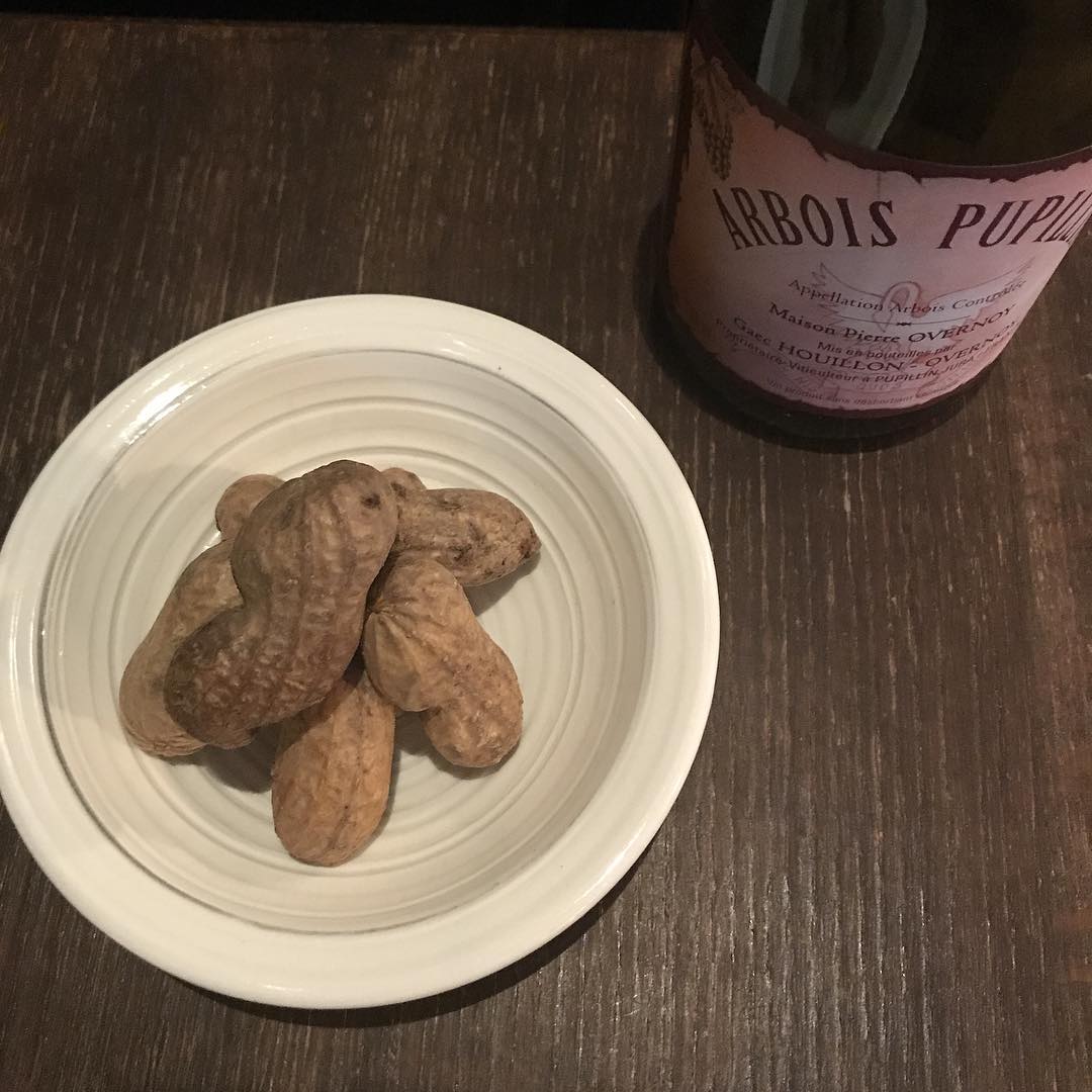 ジャンボ落花生※ワインは関係ありません。#塩分控えめ#食べ応えあり#初物#焼き鳥#イルフェソワフ