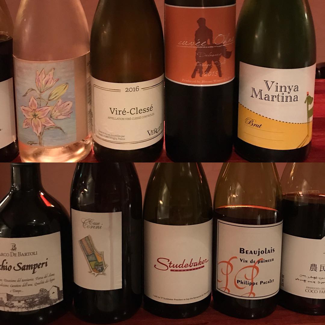 今日のグラスライナップ🥂いろいろ開けてまーす。#グラスワイン#焼き鳥#イルフェソワフ