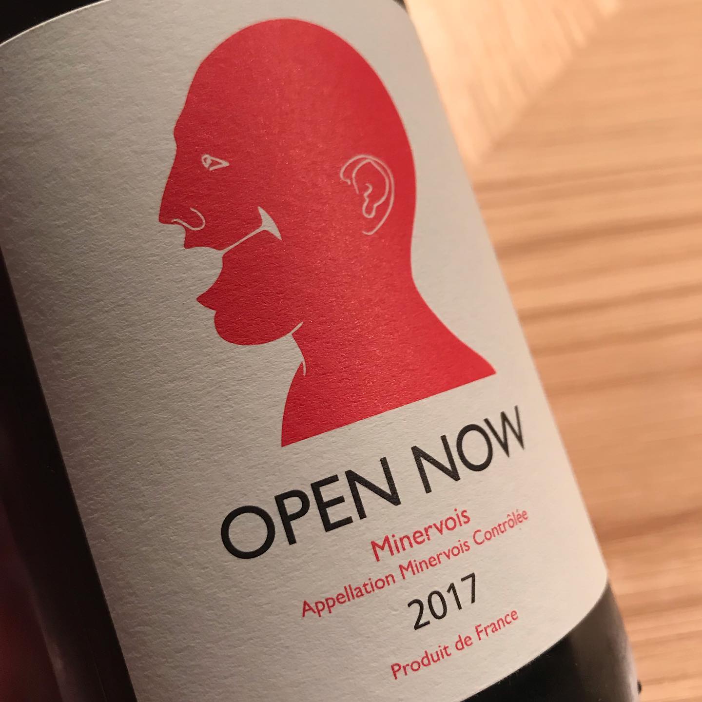 オープンナウ@ミネルヴォア週の始まりはこんなお気軽で陽気な赤ワインはいかがですか？#イルフェソワフ #ワイン#日本酒 #薬院#警固#グラスワイン