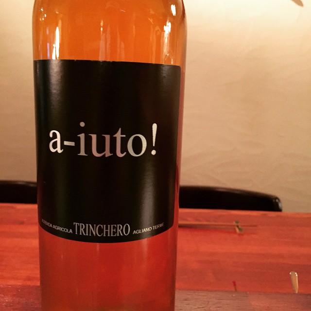トリンケーロ アユート・ビアンコ今日のグラス茶ワイン