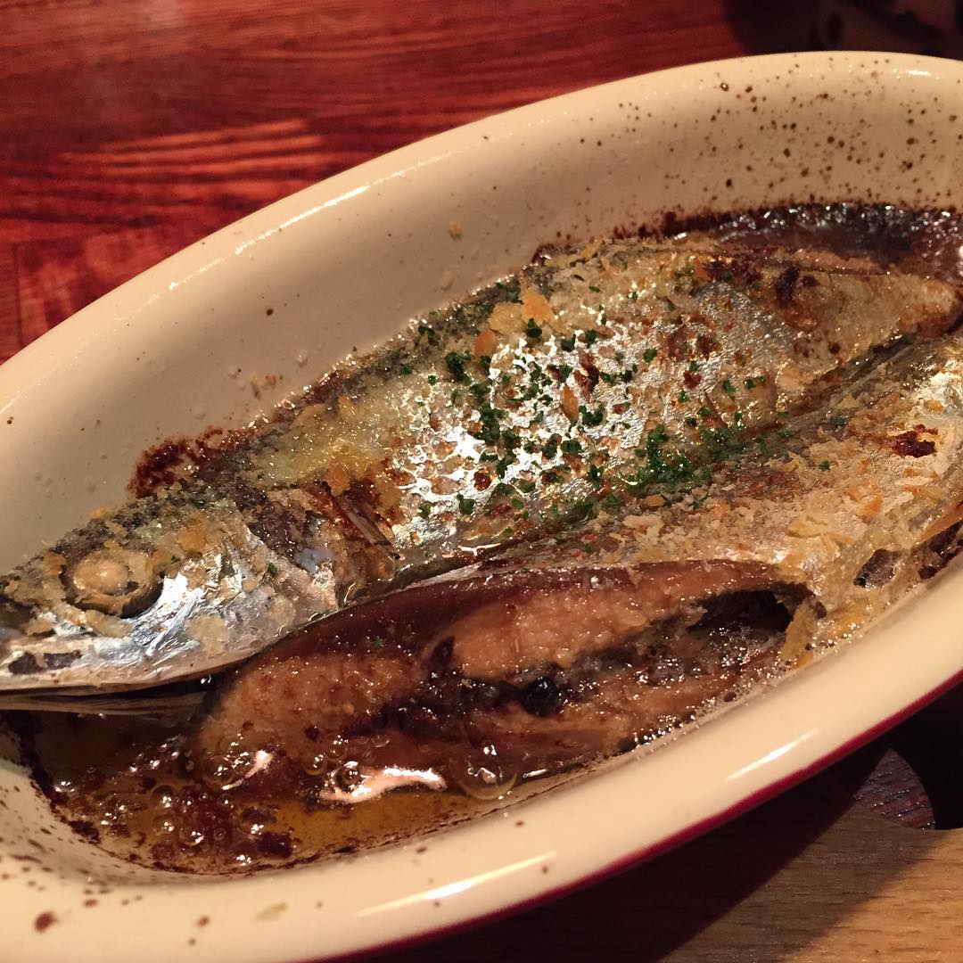 頭からいけるサンマの丸ごとコンフィ。今日からお出しできます。
